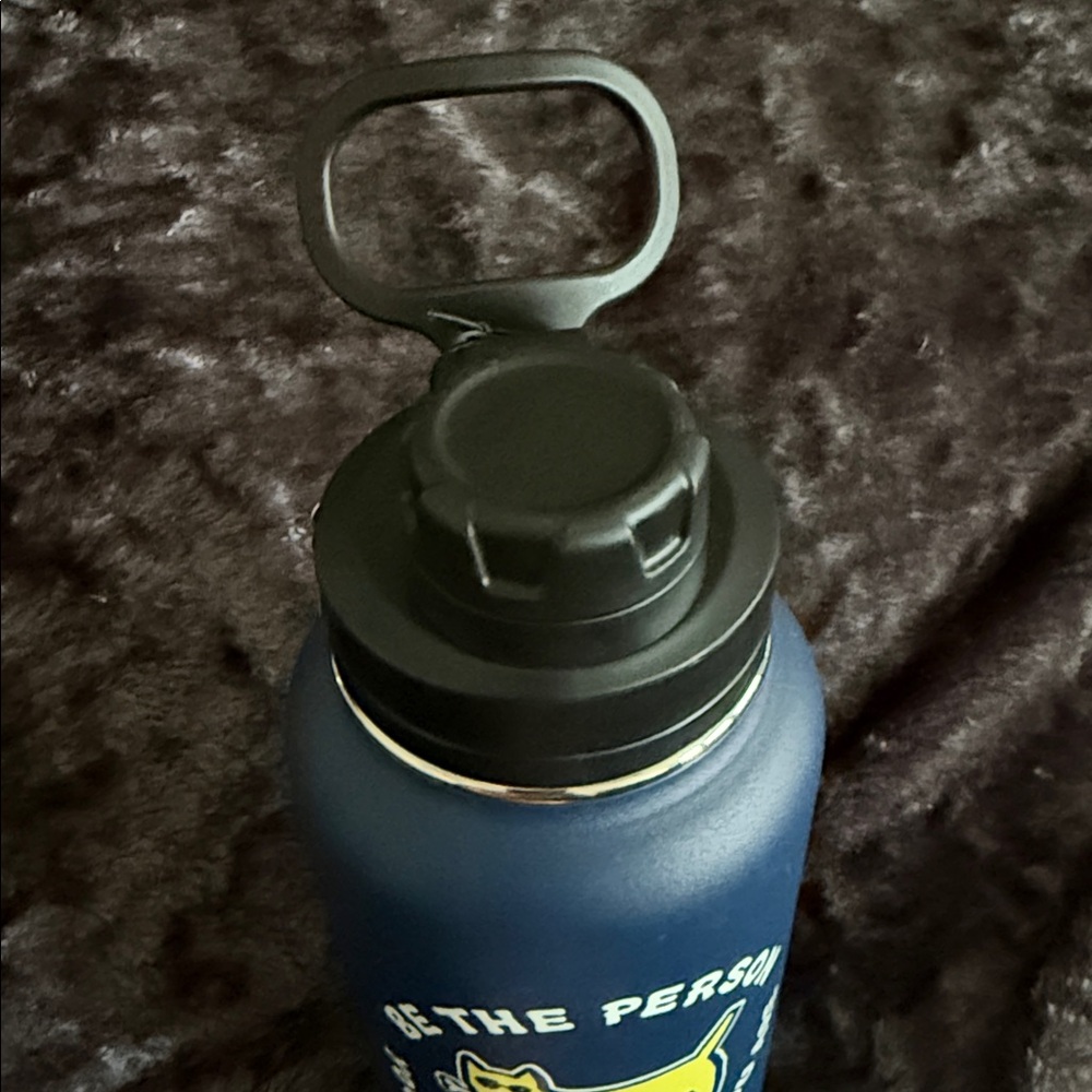 Life Is Good ‘Be The Person Your Dog Thinks You Are’ 32 oz. stainless tumbler - Picture 3 of 8